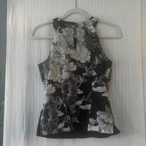Black/white floral top